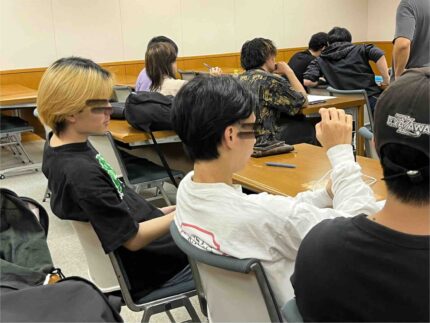 大学の講義でゲストスピーカー